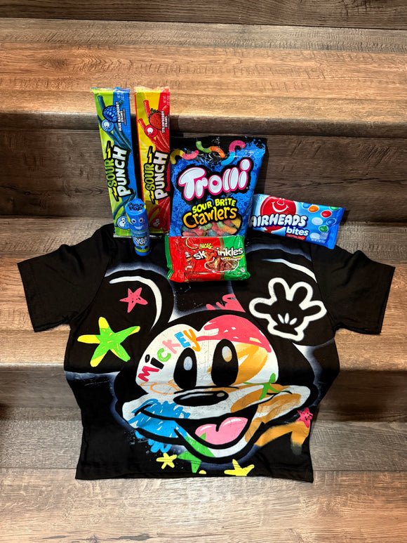 Disney Mickey Mouse T-Shirt & Candy Bundle