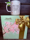 Scooby Doo "Mystery Team" Mug & Lindt Chocolate Candy Box
